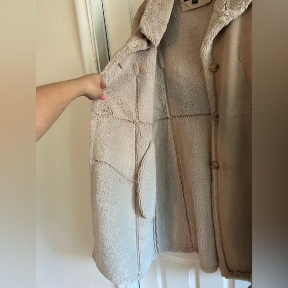 Women's Faux Fur Coat/Jacket from Jones New York - Picture 5 of 12